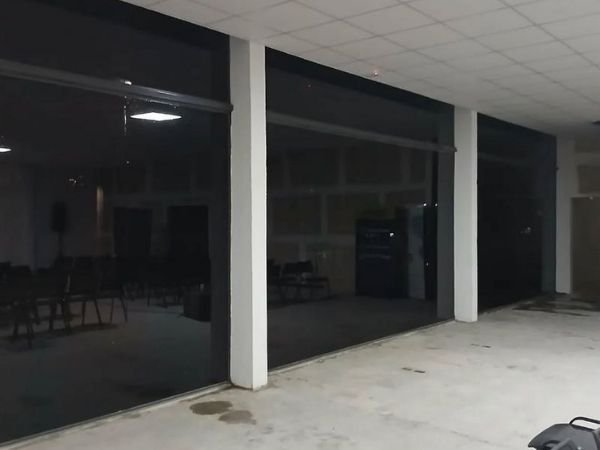 Aplicação profissional de película arquitetônica